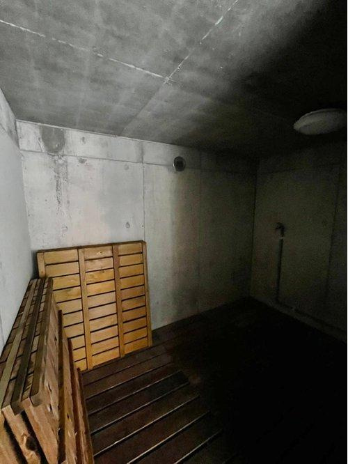 季節の大型家電やアウトドア用品、かさばる荷物はすべてこの地下空間へ。お部屋を最大限に広く、スッキリと保てます。