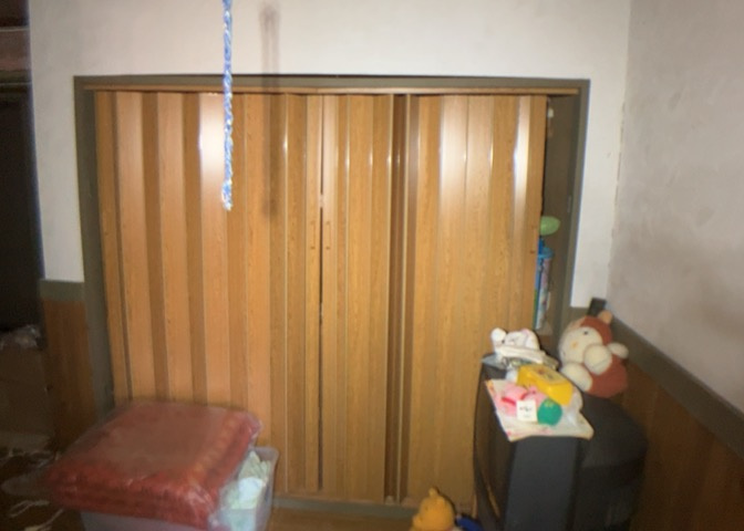 デザイン性を重視しすぎて収納が少なかった！なんてことにならないため、事前に現地で収納の数を確認しておくことをお勧めします。クローゼット以外にも床下収納や屋根裏収納、パントリーなどもチェックしましょう。