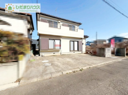 ゆとりある駐車スペースは、親戚や友達が遊びにきても敷地内に駐車でき、近所に迷惑かけなくてすみます。