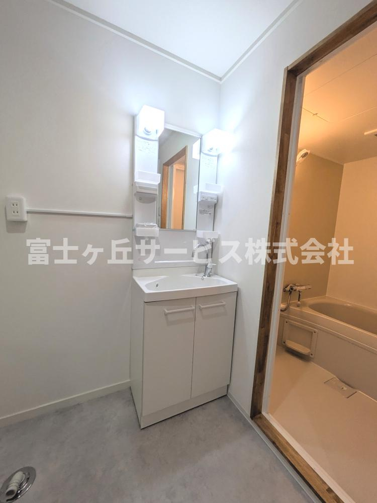 独立洗面台です