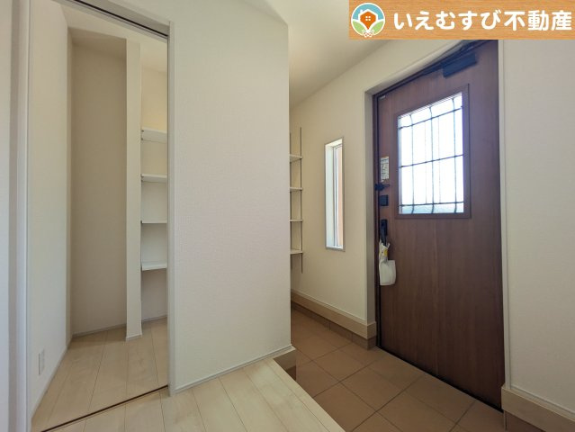 玄関がいつも片づくシューズインクローゼット　たっぷり入る収納設備で玄関がすっきり綺麗に過ごせると快適ですよね♪