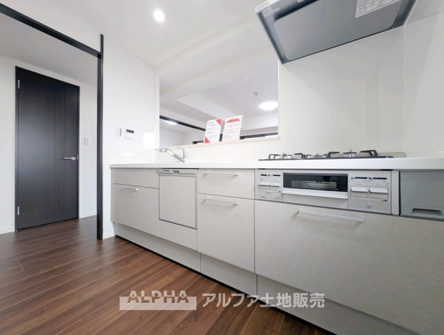 【Life　without　end】　◆心地よさを求めて◆終わりのない暮らしづくりはキッチンから始まる。食事は暮らしの中でとても重要。お洒落なキッチンを使用すれば空間の居心地良さが変わる。