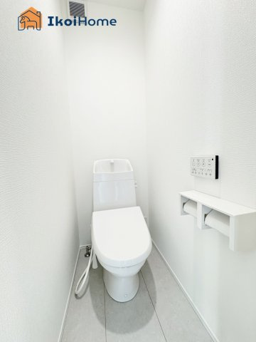 ◆同社施工例◆トイレが2か所あるので夜中も安心です。朝のトイレ渋滞も心配いりません。