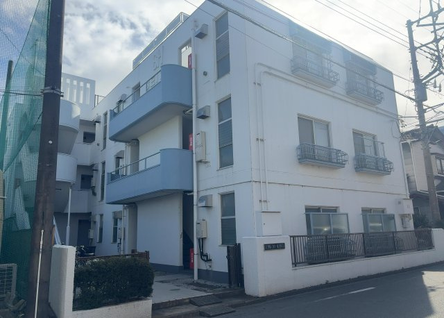 ＳＲＣ造は強度や耐震性の面でもRC造と比べて優れています。そのため、10階建以上の高層または超高層マンションなどの建築にも多く採用されています。柱や梁などのサイズが小さくても高い耐震性を確保できます。