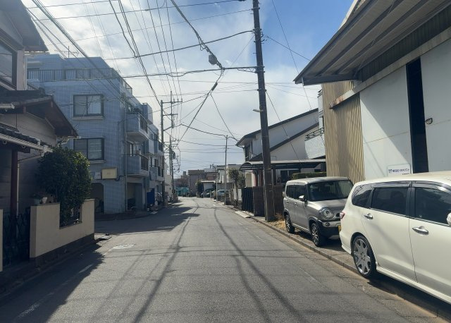 眺望の良さを楽しめるダイニングキッチンで家族団らんの時間を過ごしてはいかがでしょうか。バルコニーから見える景色を家族で眺める時間は、時間が経つのを忘れてしまいそうですね。是非、現地を見に行きましょう！