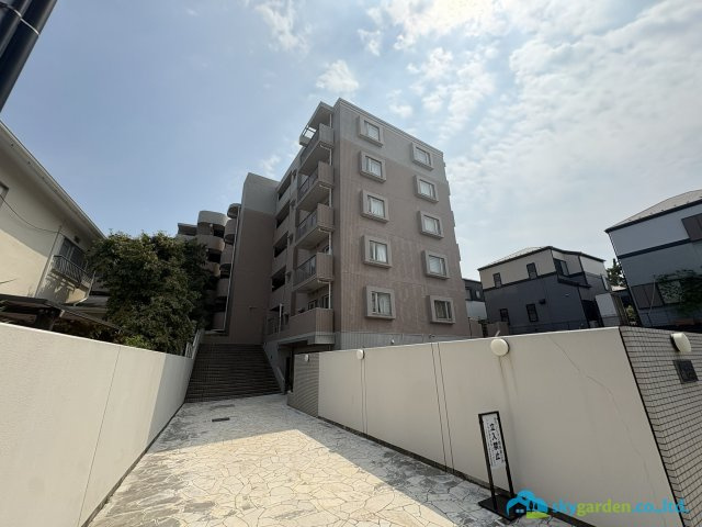 外観は落ち着いています