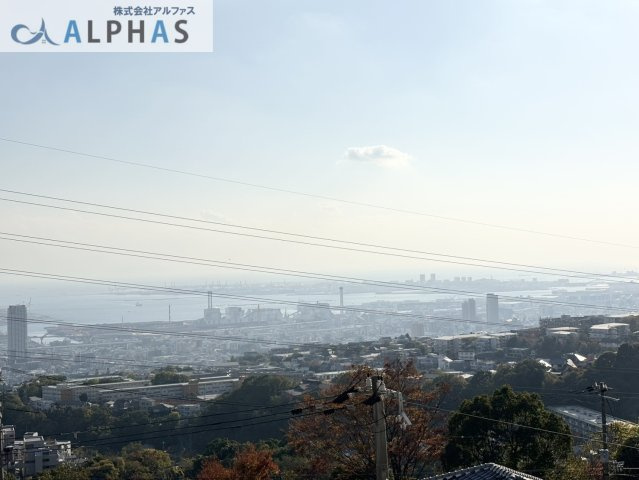 南側バルコニーからは神戸の街並みと大阪湾を一望することができます♪