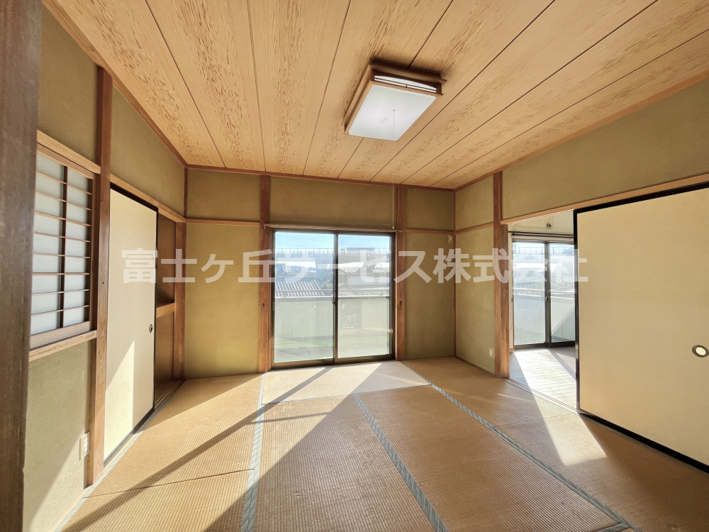 2階和室8帖