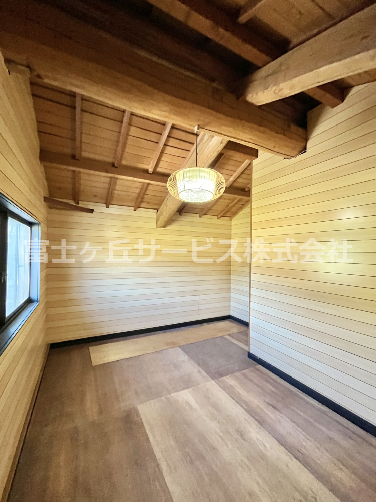 2階の納戸も居室として使用可能です