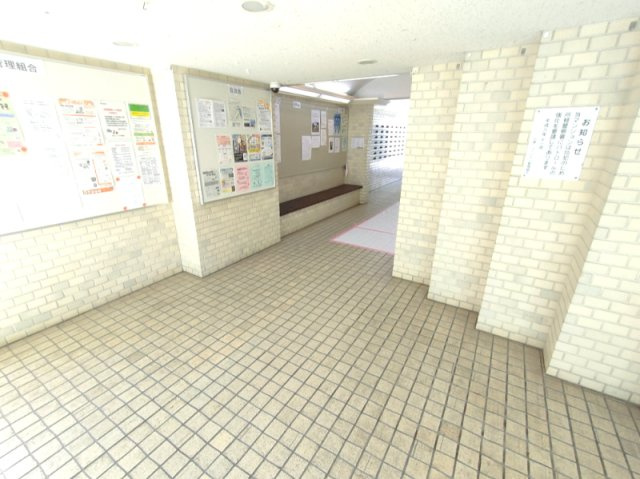 【エントランス】