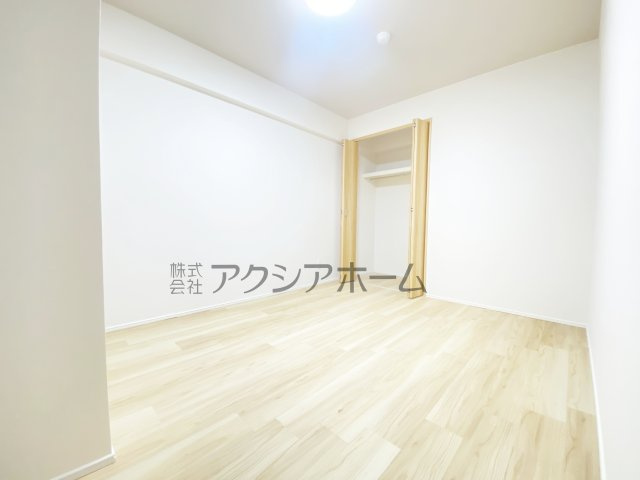 洋室　6.0帖