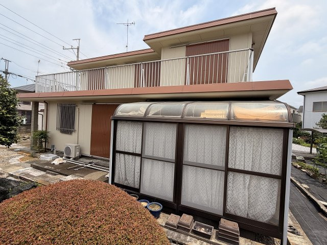 ワイドなバルコニーとサンルーム付き！