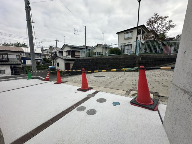 物件の目の前に公園が有るので自宅からお子様の様子が確認出来て安心です。