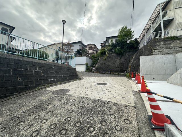 お子様が安心してのびのび過ごせる閑静な住宅街です。