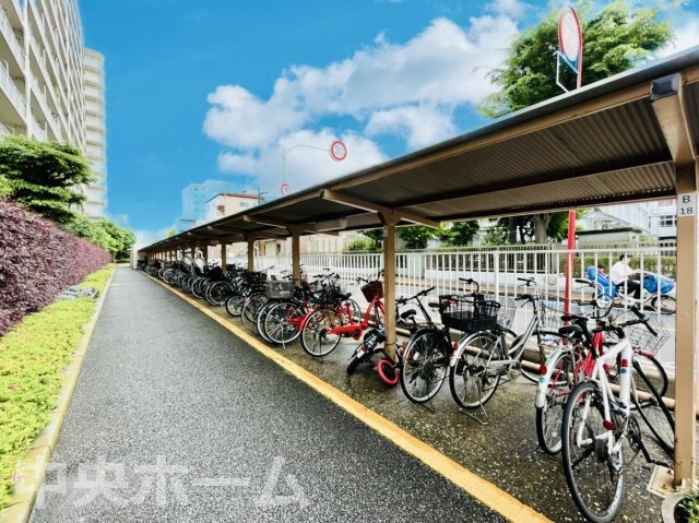 【自転車置き場】最新の空き状況や費用などの詳細は担当スタッフまでお問い合わせください。