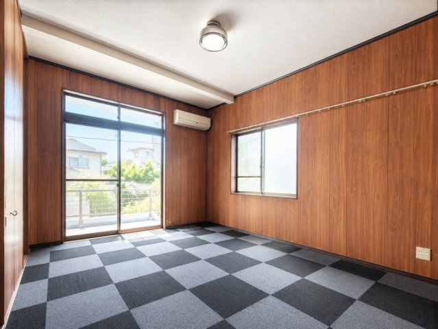 ◆子どものスタディ空間として、あるいは書斎やホビールームとして生活スタイルに合わせて使えるプライベートルーム。居心地のいい落ち着いたインテリアが似合います。※写真は加工しています