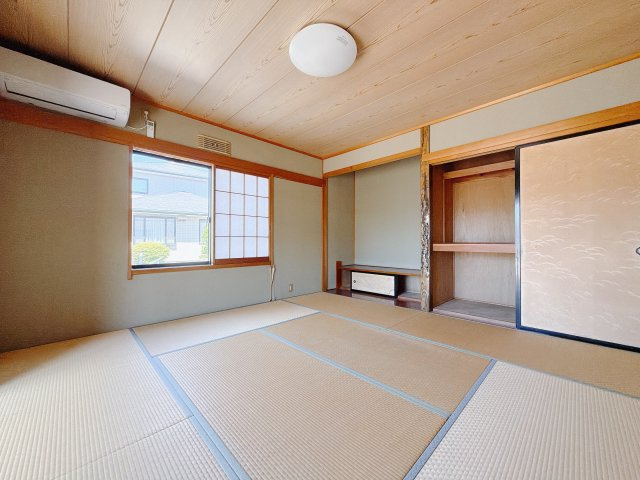 ■1階和室｜和室でしか味わえない畳ならではの香りや素材で和のやすらぎを感じてください♪休日はお子様とお昼寝するのにも最適です！