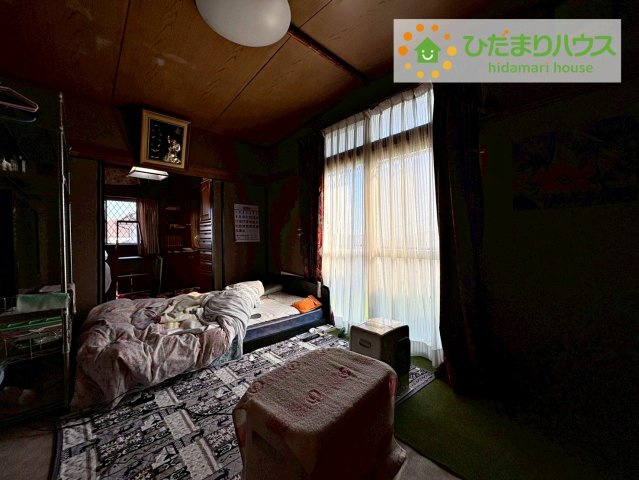 襖を閉めることで二部屋になります！