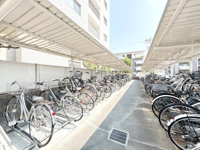 駐輪場になります♪