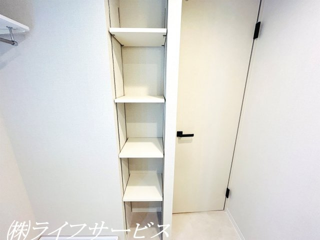 収納棚あり／タオルなど収納できます