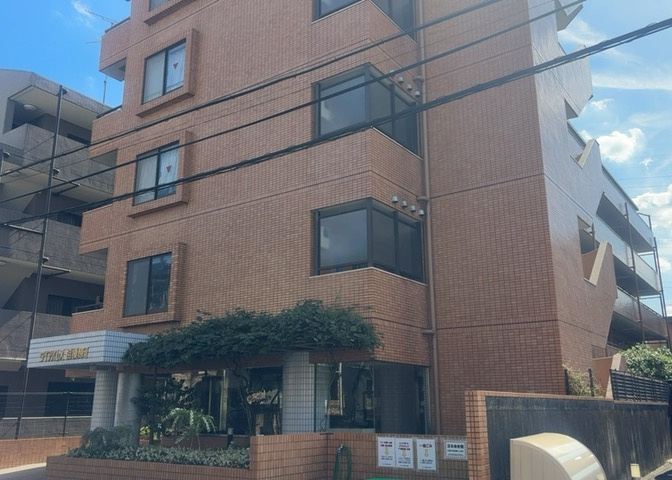 景色重視でお家選ぶをするとスーパーが遠い！学校が遠い！など生活をするうえで利便性で困ることもあります。まず一度現地を見学する際に、周辺の施設などがあるかを確認し、暮らし始めた後のことを想像しましょう。