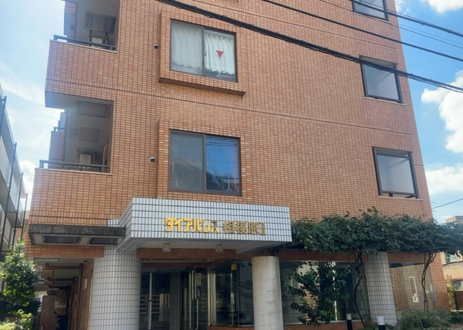 ＳＲＣ造は強度や耐震性の面でもRC造と比べて優れています。そのため、10階建以上の高層または超高層マンションなどの建築にも多く採用されています。柱や梁などのサイズが小さくても高い耐震性を確保できます。