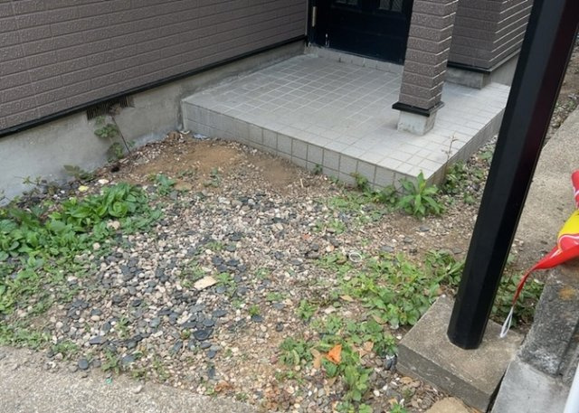 庭があることでガーデニングや家庭菜園はもちろん、こどもの遊び場やペットを放して遊ぶことができます。また、家の周囲に余裕があるということです。隣地との間があれば、十分な日当たりと、風通しが確保できます。