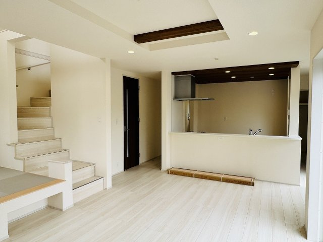 ～22.0帖の明るいLDKで、家族団欒の時間をお過ごしいただけます～