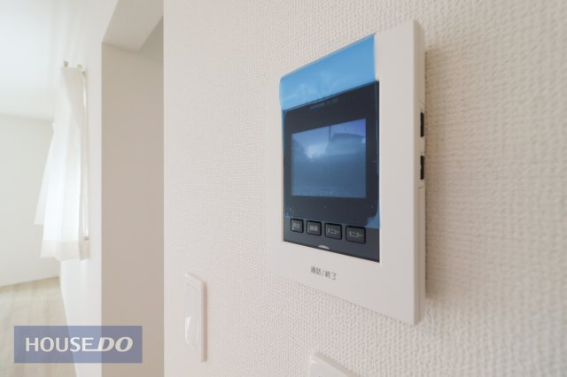 【TVインターホン】録画機能付きで、防犯上はもちろん、お届け物などの把握にも便利。
