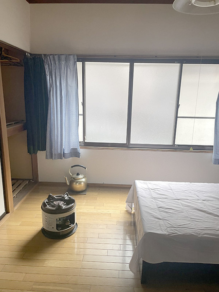 【戸建　高山市松之木町　150万の洋室】