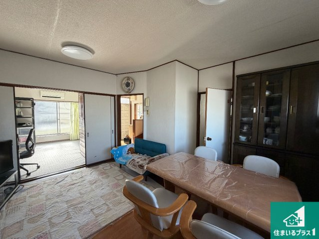 ご家族で広々とくつろげるLDK！　