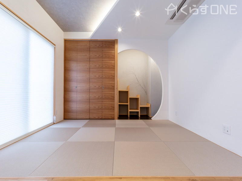 【自社施工例】間接照明で柔らかな空間のモダンな和室