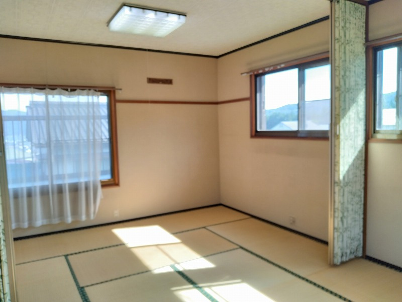 2階和室　12帖