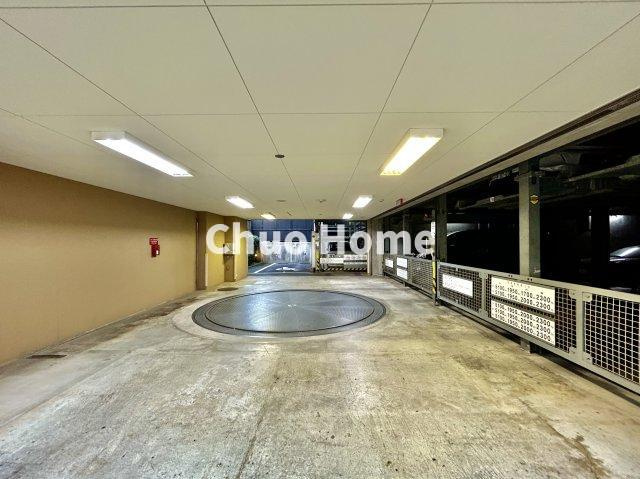 【敷地内駐車場】最新の空き状況や費用などの詳細は担当スタッフまでお問い合わせください。