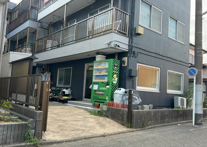 眺望の良さを楽しめるダイニングキッチンで家族団らんの時間を過ごしてはいかがでしょうか。バルコニーから見える景色を家族で眺める時間は、時間が経つのを忘れてしまいそうですね。是非、現地を見に行きましょう！