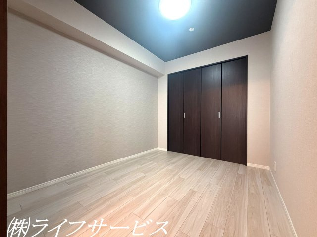 洋室4.4帖／ワイドクローゼット有