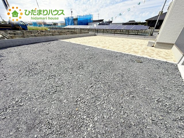 お庭付物件になります！お庭遊びや、プールなどお子様も大喜び(^^)