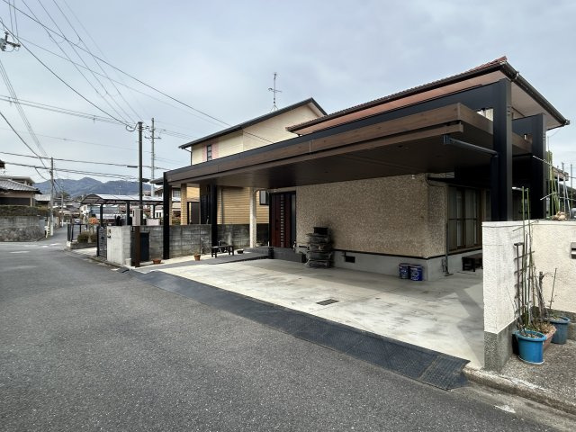 もう濡れない、凍らない。雨の日も快適な愛車との時間。R4年施工。