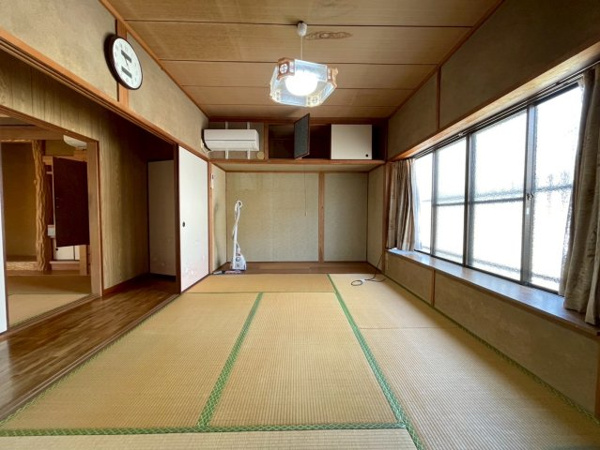 【大明丘1丁目　中古戸建ての和室】