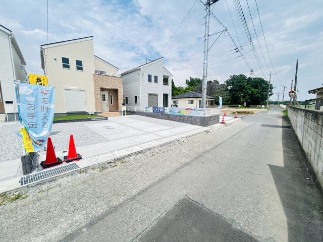 現地写真　南側接道幅員約4.5ｍ