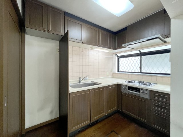 周辺は戸建てを中心とした、非常に落ち着いた静かな住環境です。