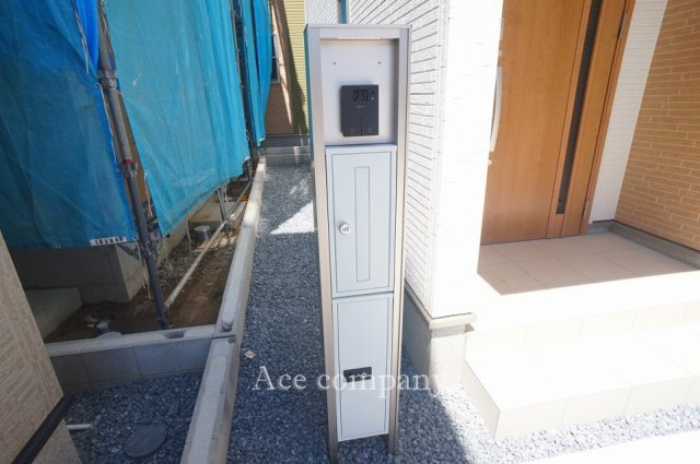宅配ボックス完備です☆
