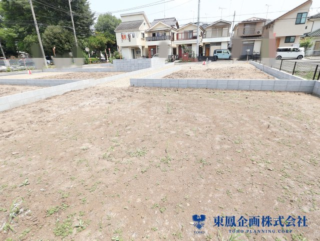 スーパーが徒歩圏内にあります