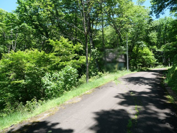 【荘川ビレッジ⑥の前面道路含む現地写真】