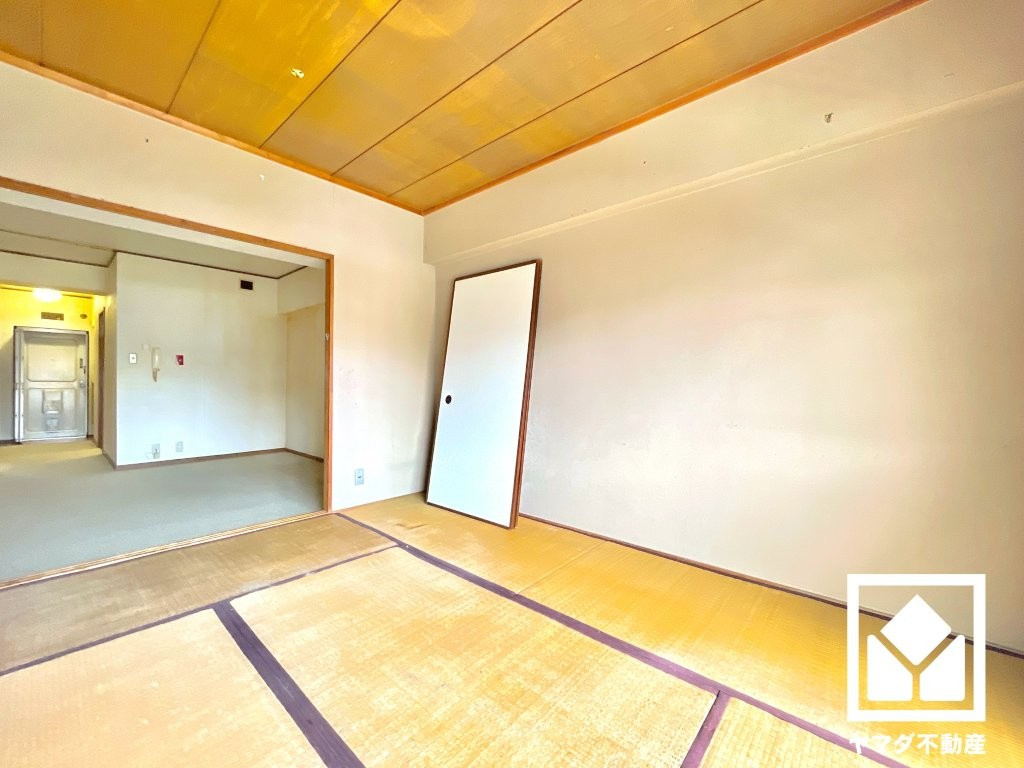 約5.4帖の洋室へ変更予定です。お子様のお部屋などにも丁度良い広さです。（リフォーム前の写真です）