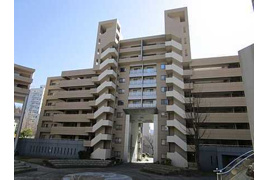 AcityヒルズアリーIII番館の外観