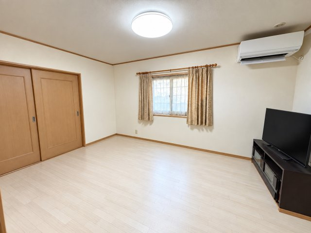寝室や子ども部屋など、用途に合わせて活用できます