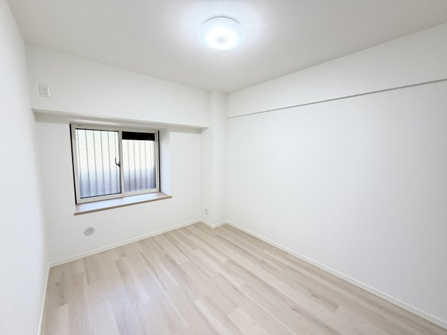 広々とした洋室です