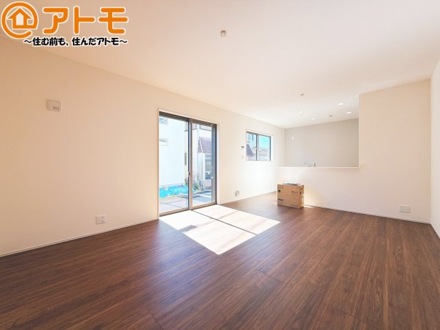 家族団らんのイメージは、リビングを思い浮かべませんか？リビングこそ広々としたお部屋が良いですね♪