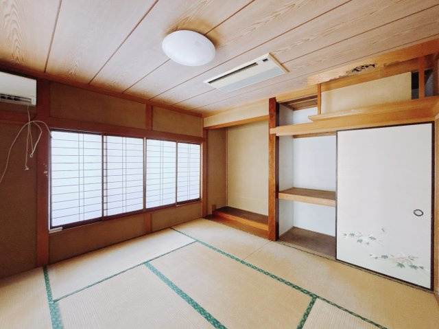 ■和室｜季節物がたくさん収納できる押し入れは衣替えや模様替えで大活躍！